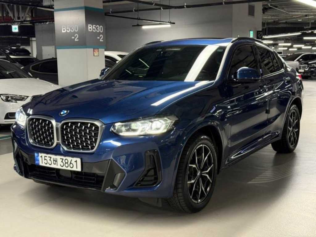 BMW X4 xDrive 20i M 스포츠 사진
