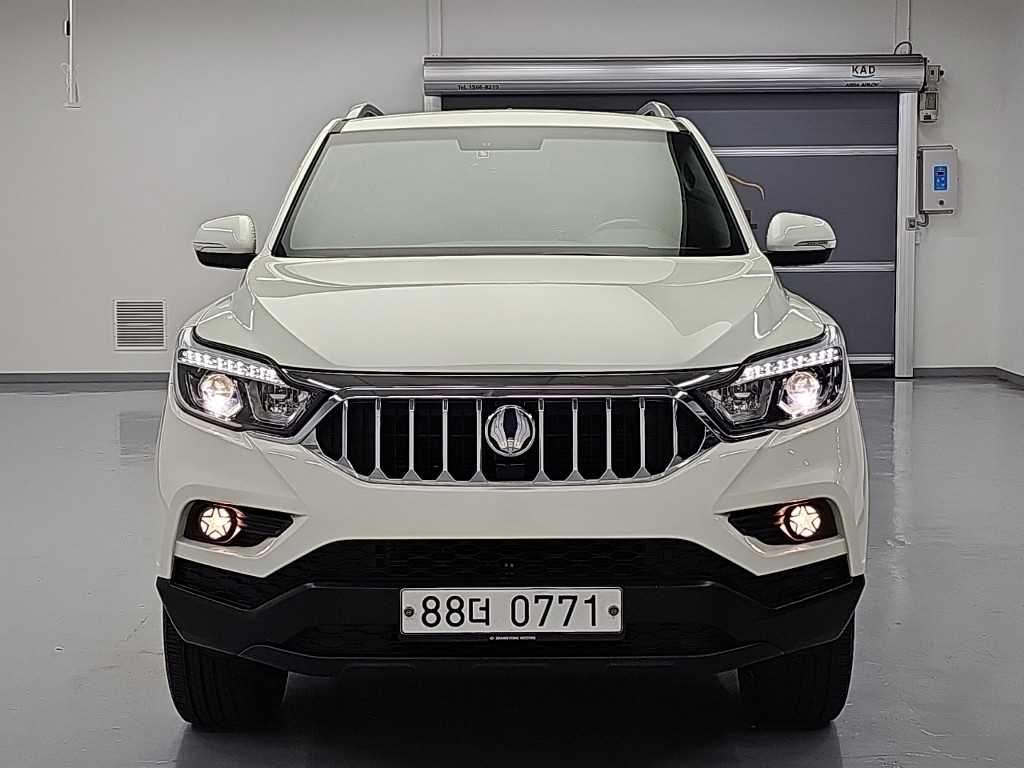 KGM 렉스턴 디젤 2.2 4WD 프로페셔널 S 사진 2/19