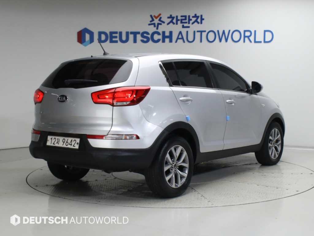 기아 스포티지 디젤 2WD 럭셔리 사진 2/20