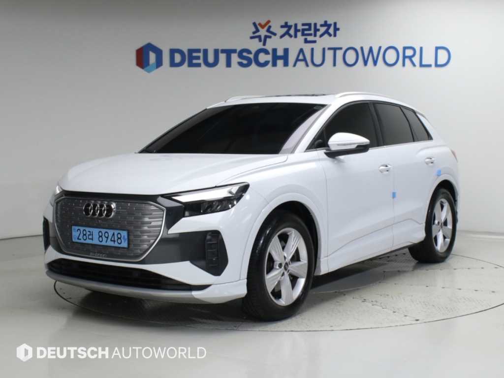 아우디 Q4 40 사진