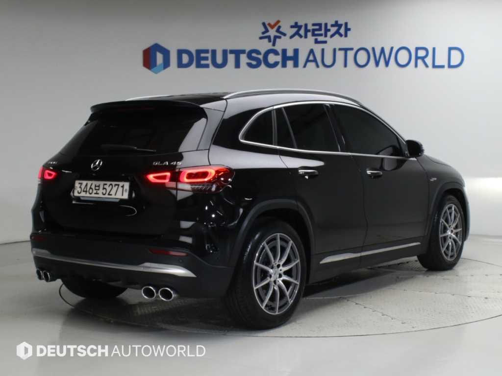 벤츠 GLA 클래스 GLA45 AMG 4MATIC + 사진 2/20