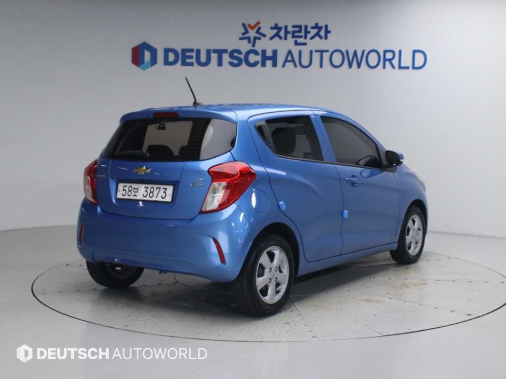쉐보레 스파크 LT 플러스 사진 2/20