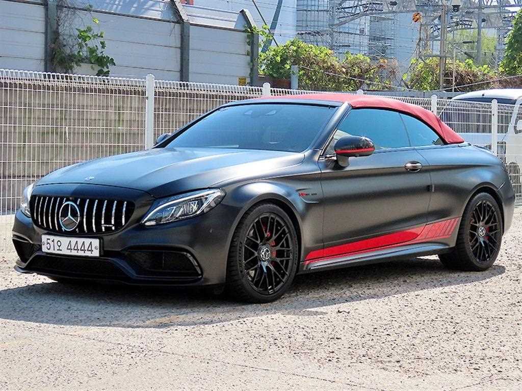벤츠 C 클래스 C63 AMG 카브레올레 사진 2/20