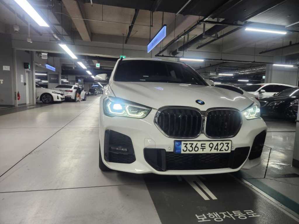 BMW X1 xDrive 20i M 스포츠 사진 2/20