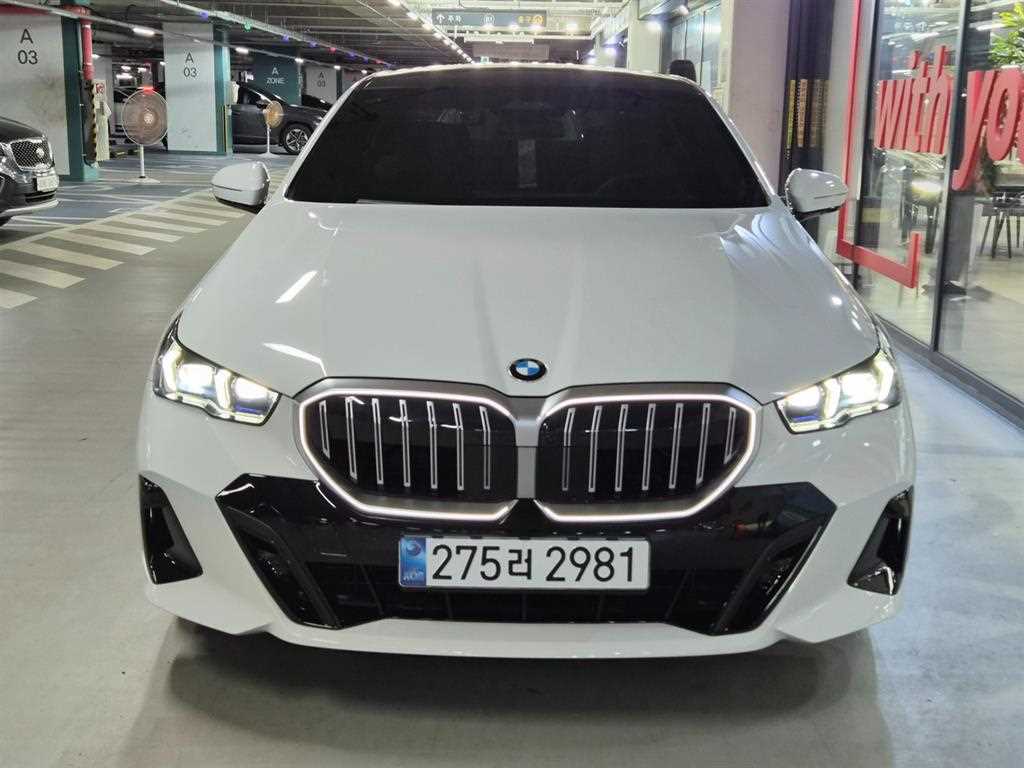 BMW 5시리즈 520i 기본형 사진 2/20