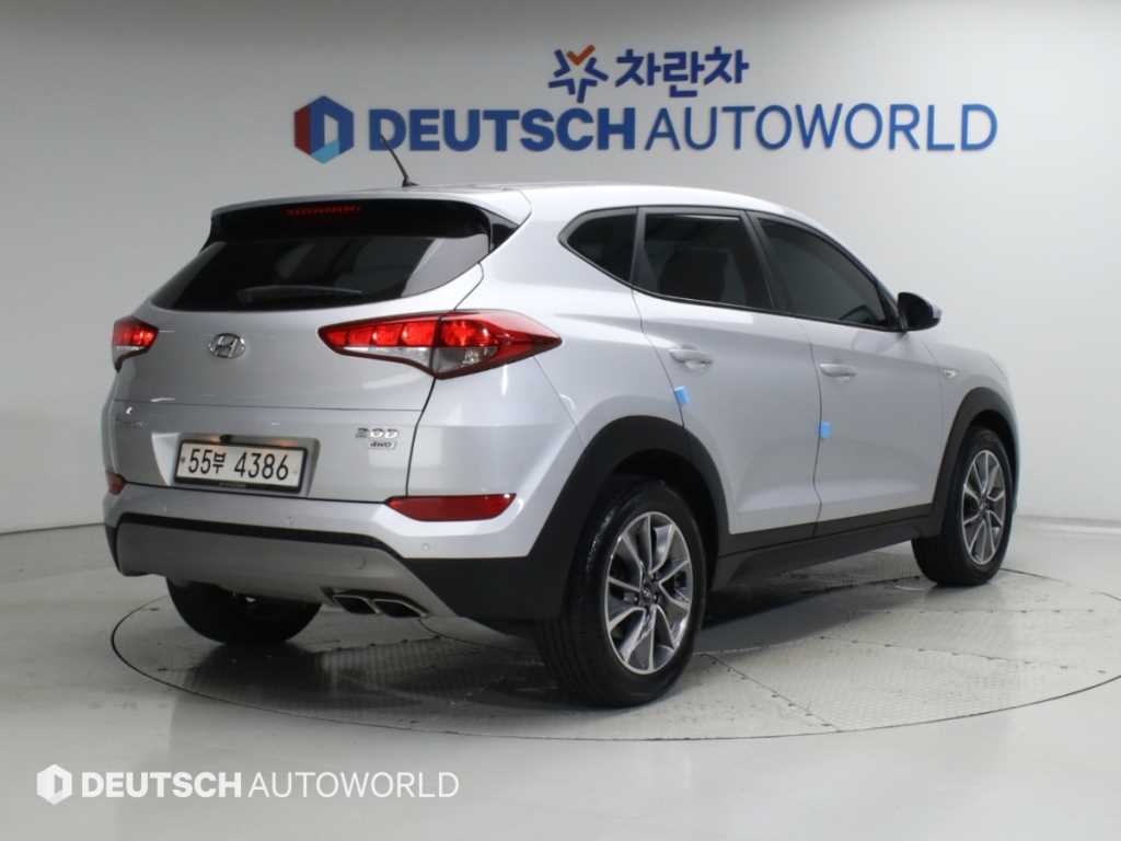 현대 투싼 디젤 2.0 4WD 스타일 사진 2/20