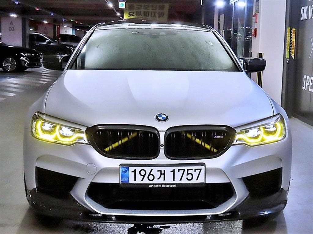 BMW 5시리즈 M5 세단 사진 2/20