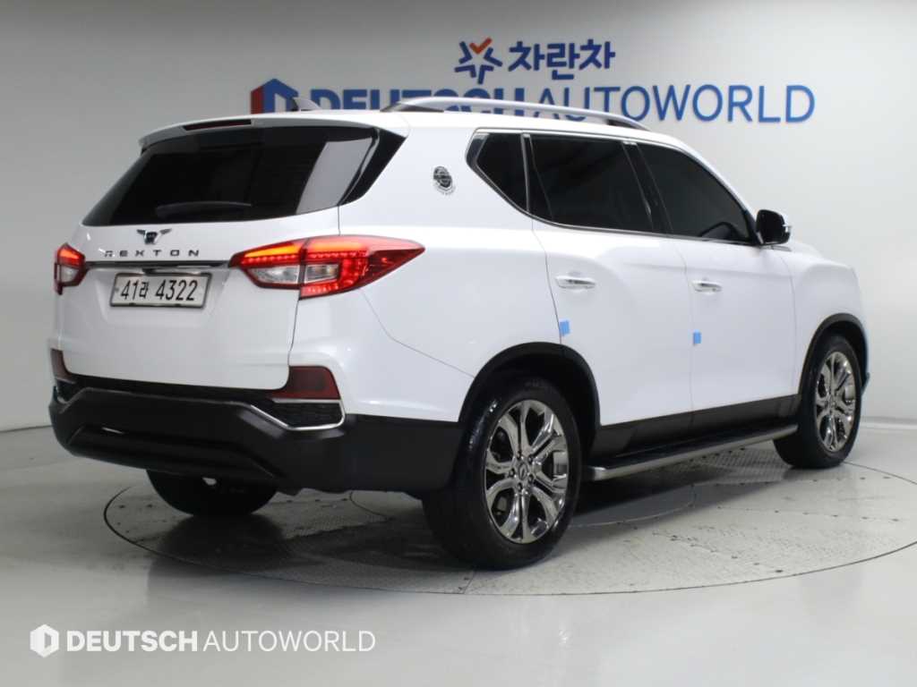 KGM 렉스턴 디젤 2.2 4WD 유라시아 에디션 사진 2/20