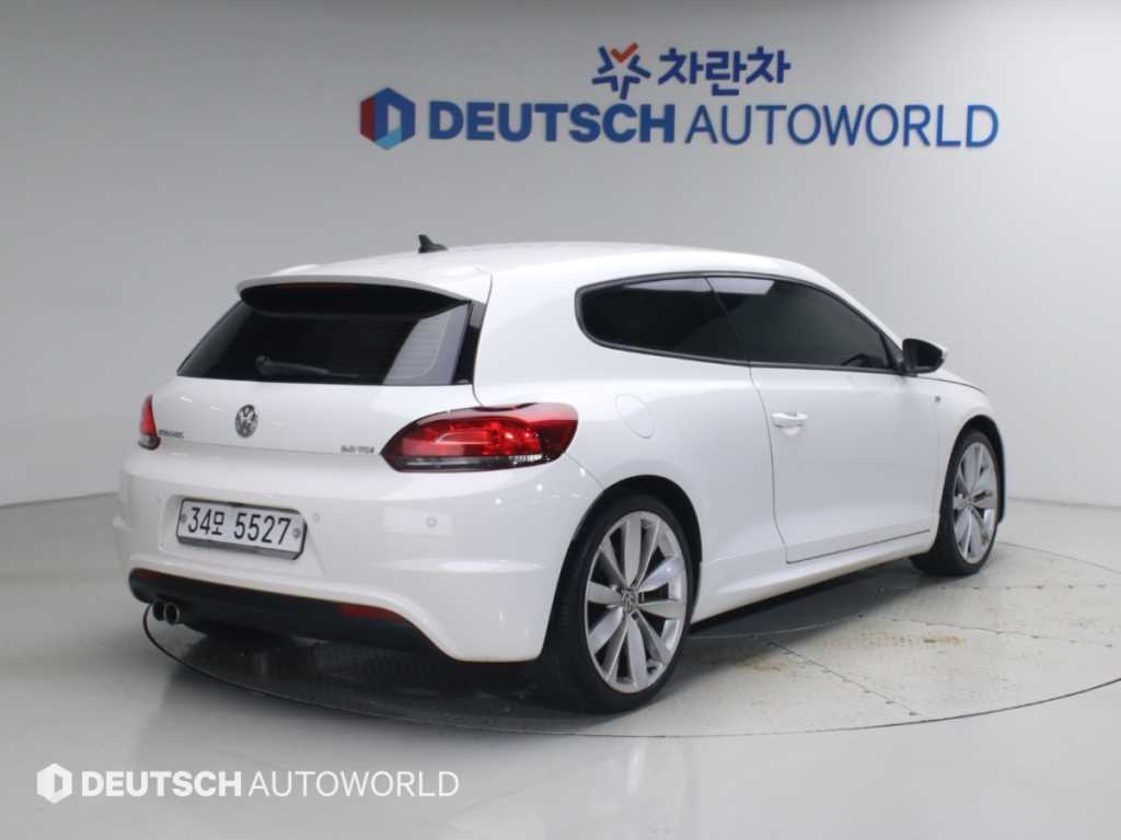 폭스바겐 시로코 2.0 TDI R-LINE 사진 2/20