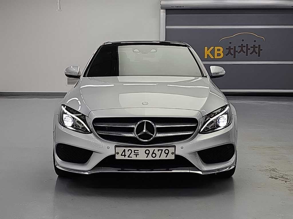 벤츠 C 클래스 C250 블루텍 4MATIC 사진 2/19