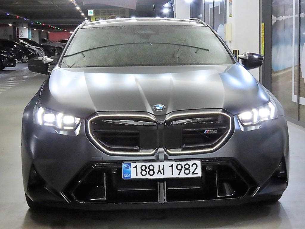 BMW 5시리즈 4.4 투어링 사진 2/20