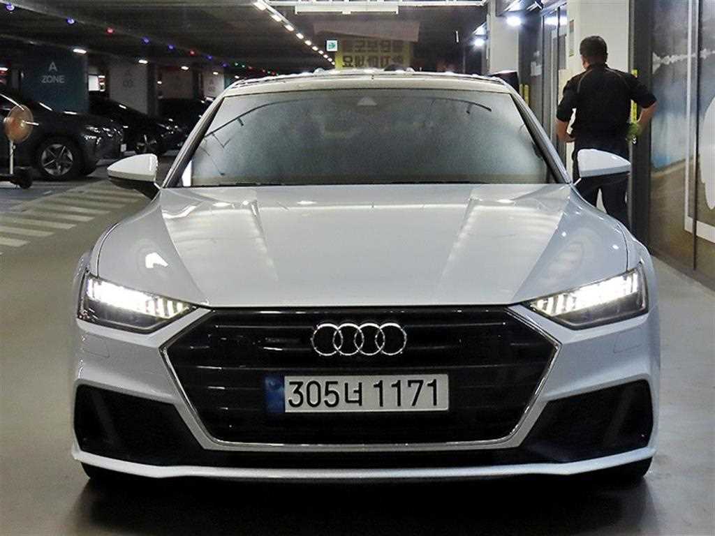 아우디 A7 55 TFSI 콰트로 프리미엄 사진 2/20