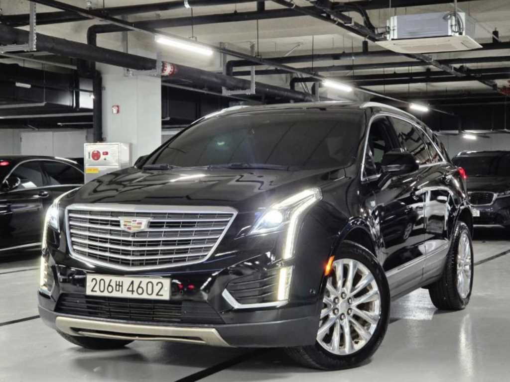 캐딜락 XT5 3.6 플래티넘 AWD 사진