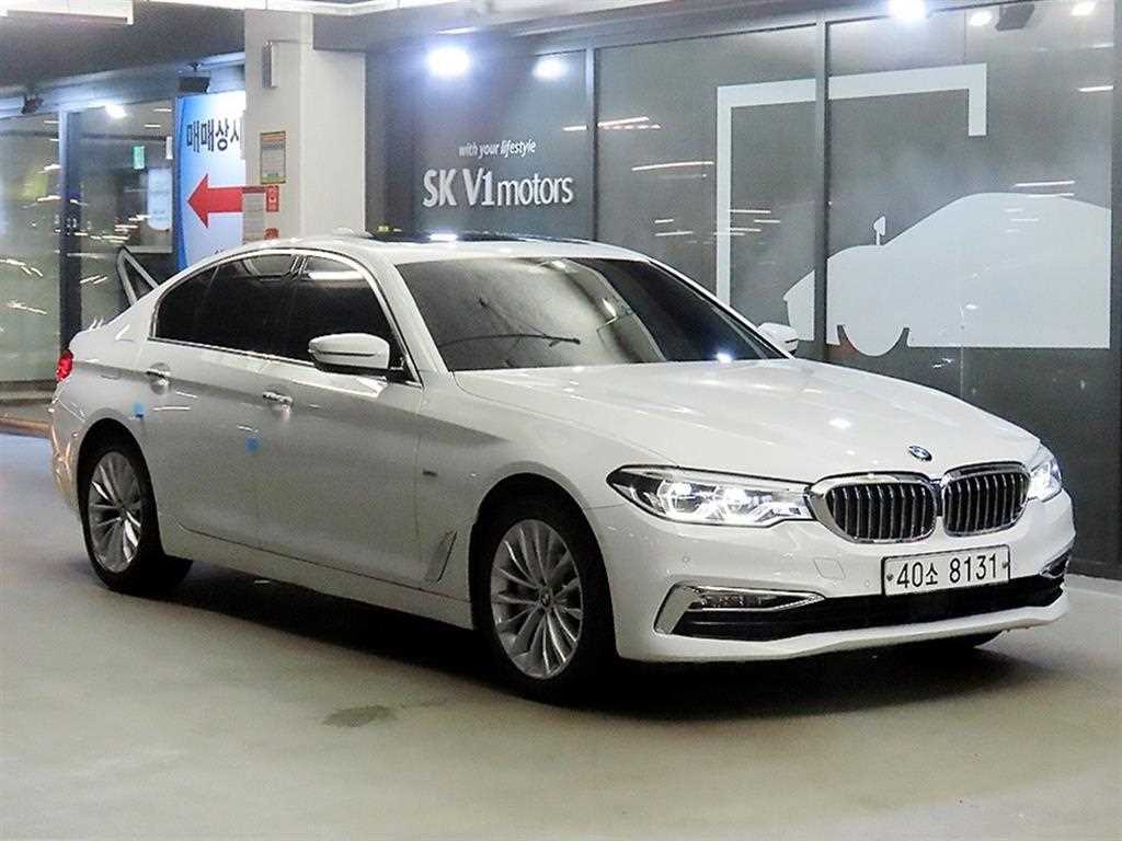 BMW 5시리즈 530i xDrive 럭셔리 플러스 사진