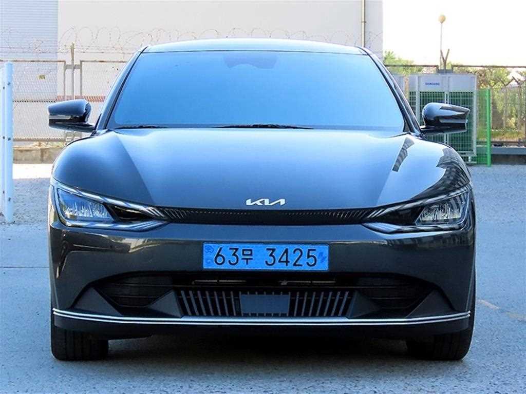 기아 EV6 롱레인지 AWD 에어 사진