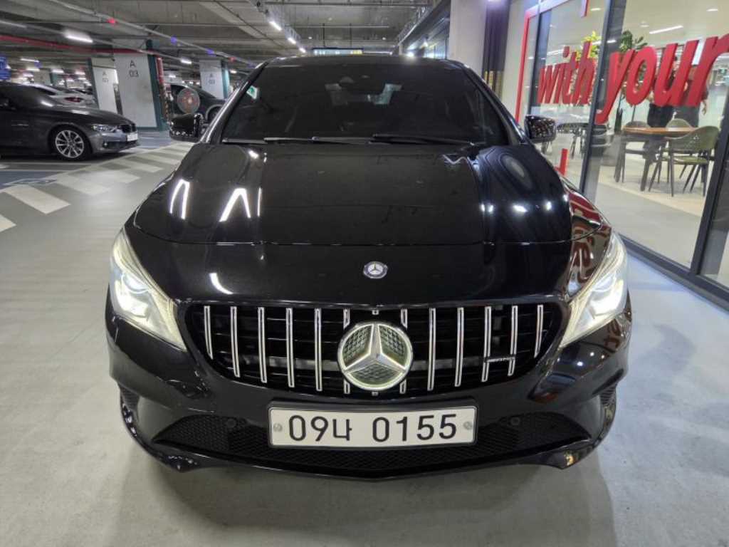 벤츠 CLA 클래스 CLA 200 CDI 4매틱 사진