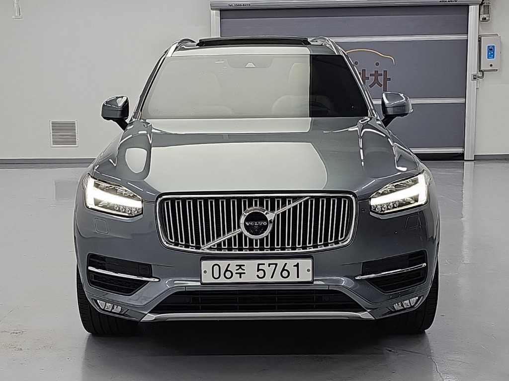 볼보 XC90 2.0 T6 AWD 인스크립션 사진 2/19