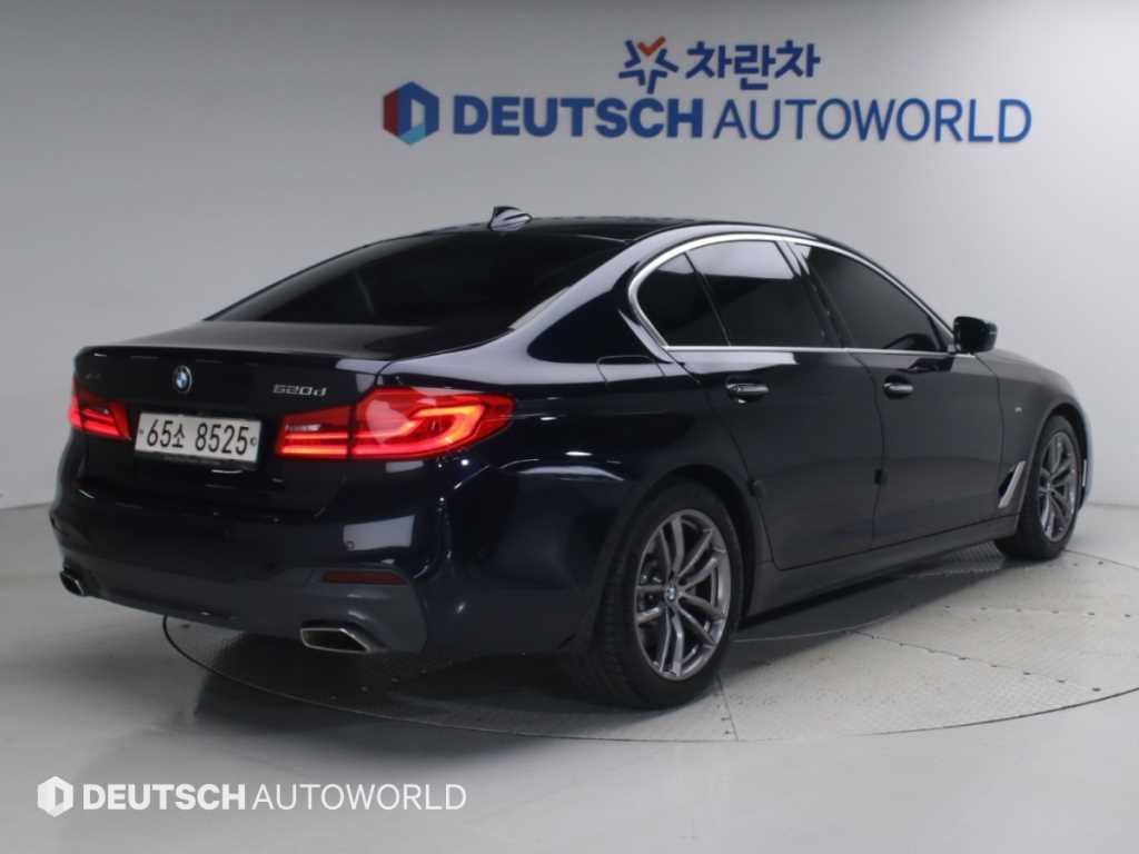 BMW 5시리즈 520d xDrive M 스포츠 플러스 사진 2/20