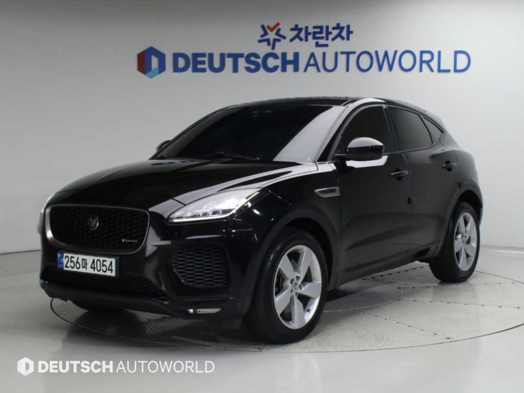 재규어 E-PACE P250 R-다이나믹 SE 사진