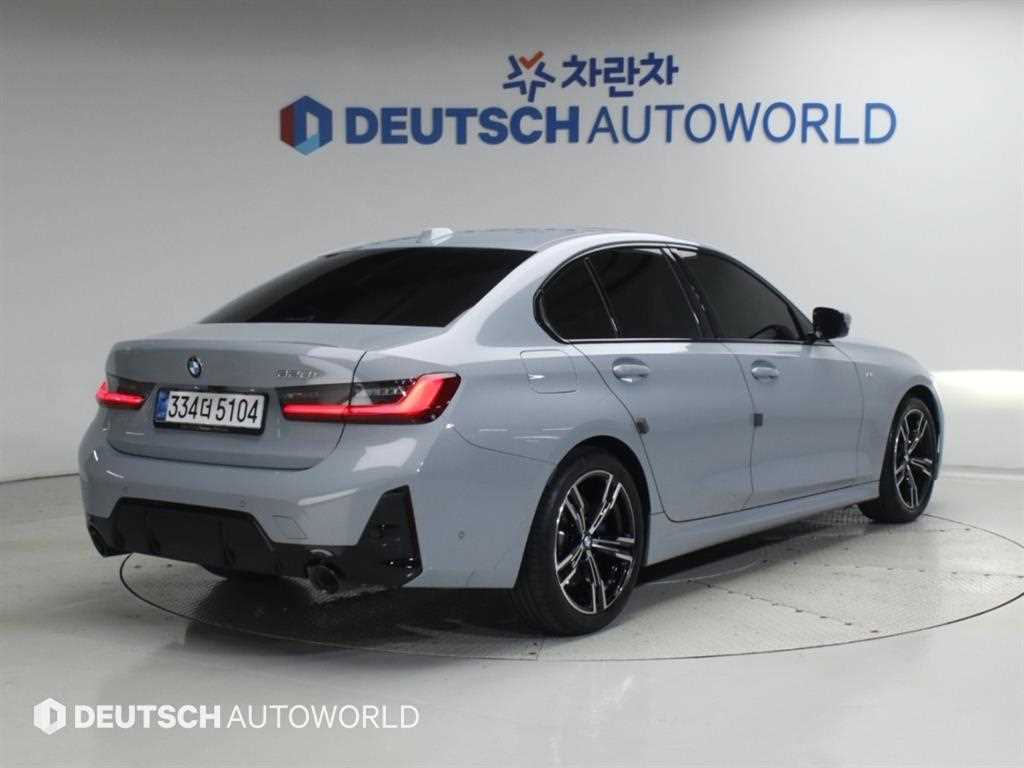 BMW 3시리즈 320i M 스포츠 사진 2/20