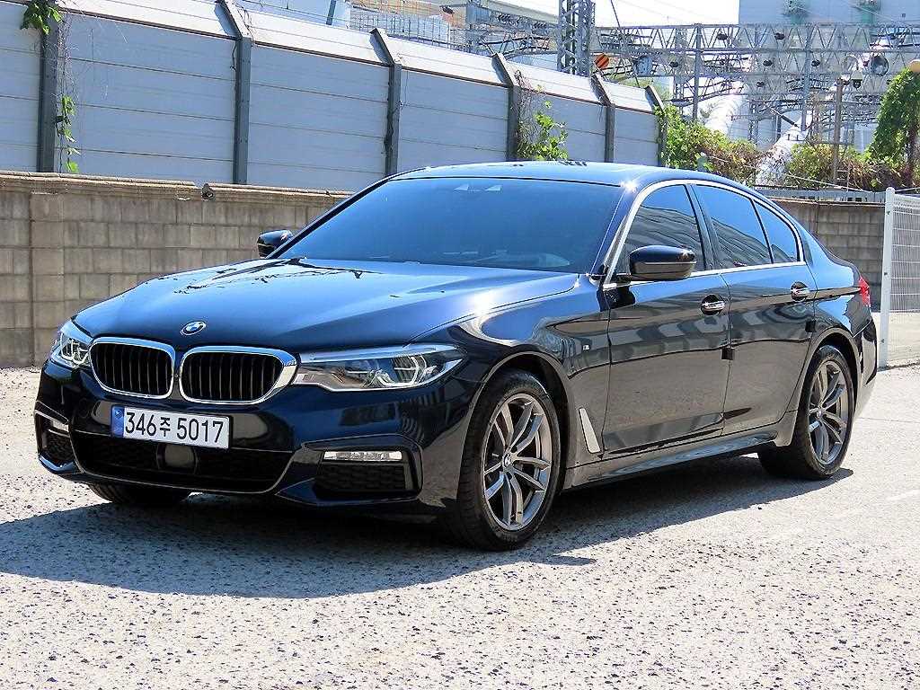 BMW 5시리즈 520d xDrive M 스포츠 플러스 사진 2/20