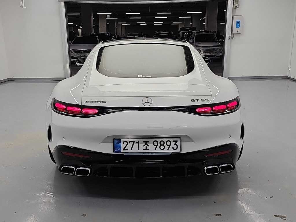 벤츠 AMG GT 55 4MATIC+ 쿠페 사진 2/18
