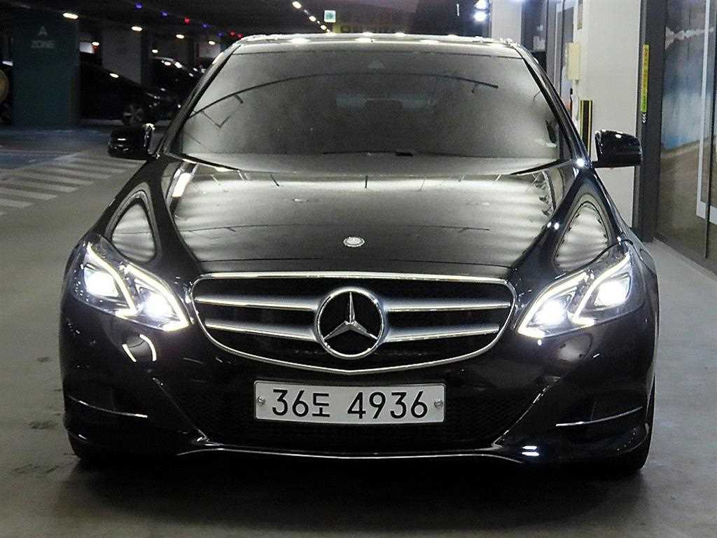 벤츠 E 클래스 E220 블루텍 아방가르드 스포츠 사진