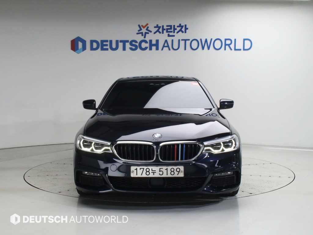 BMW 5시리즈 520d xDrive M 스포츠 플러스 사진 2/20