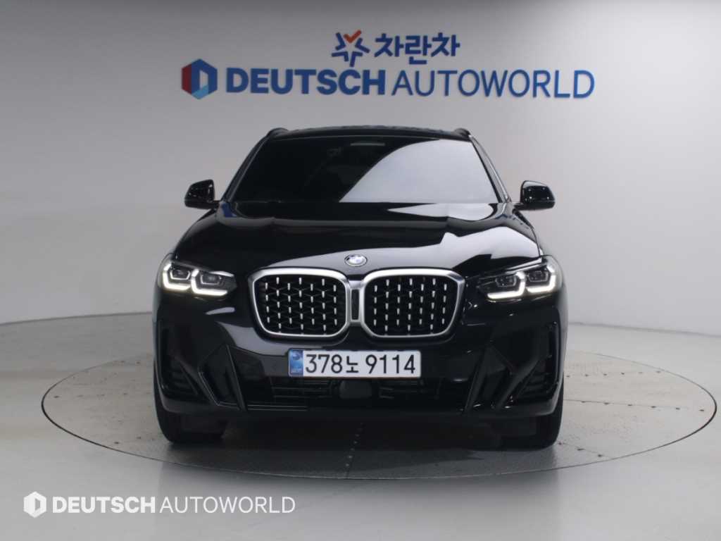 BMW X4 xDrive 20i xLine 사진 2/20