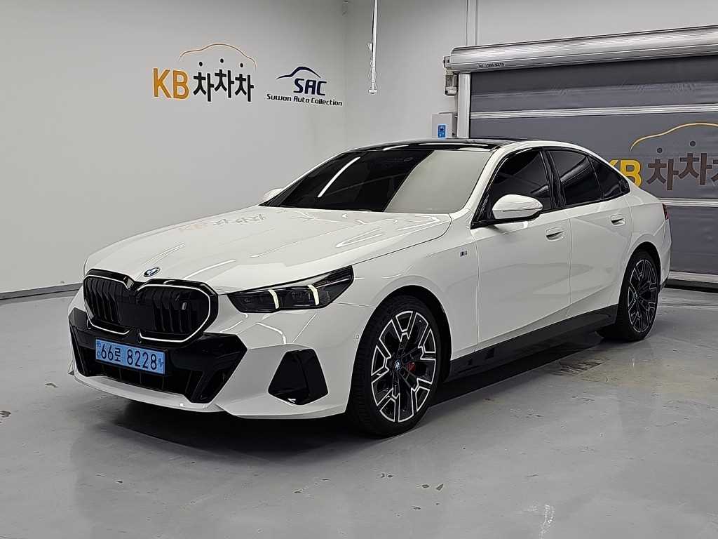 BMW i5 eDrive 40 M 스포츠 프로 사진
