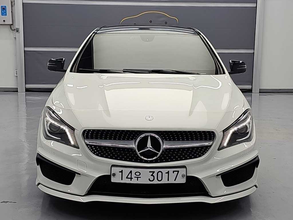 벤츠 CLA 클래스 CLA 250 4MATIC 사진 2/19