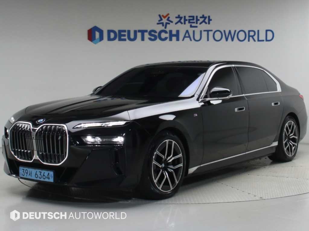 BMW i7 eDrive 50 M 스포츠 사진