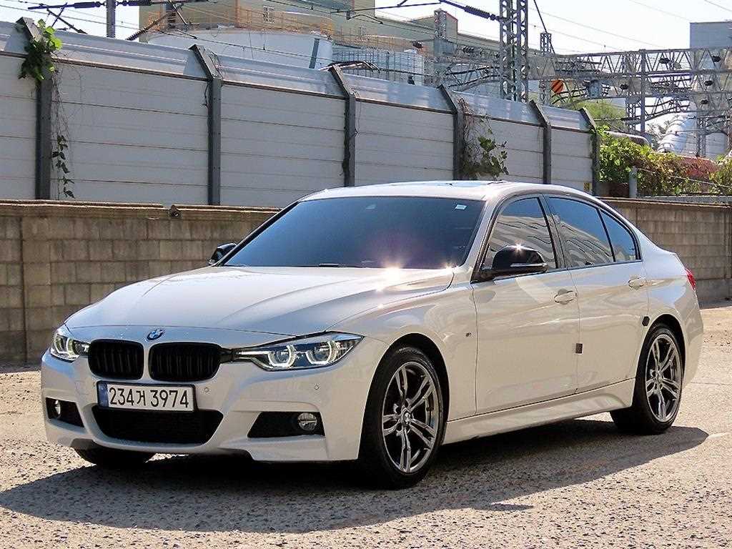 BMW 3시리즈 320d 사진 2/20
