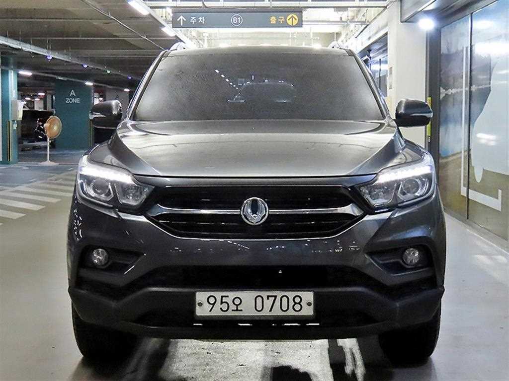 KGM 렉스턴 2WD 디젤 2.2 어드벤처 사진 2/20