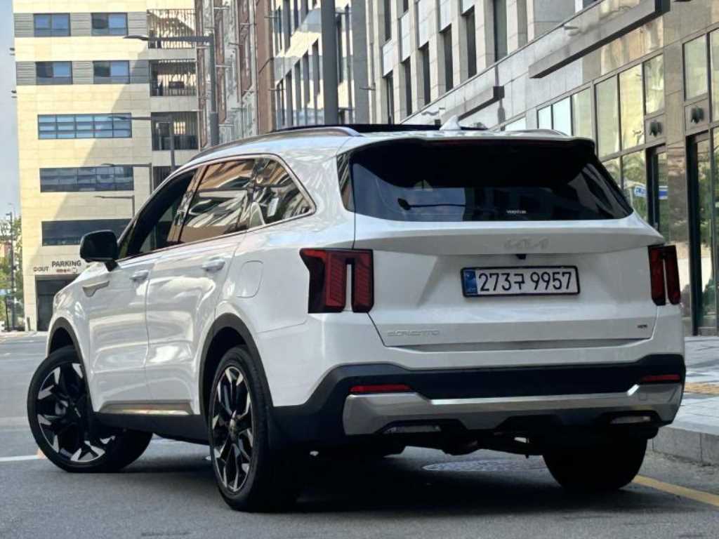 기아 쏘렌토 가솔린 2.5T 4WD 시그니처 사진 2/20