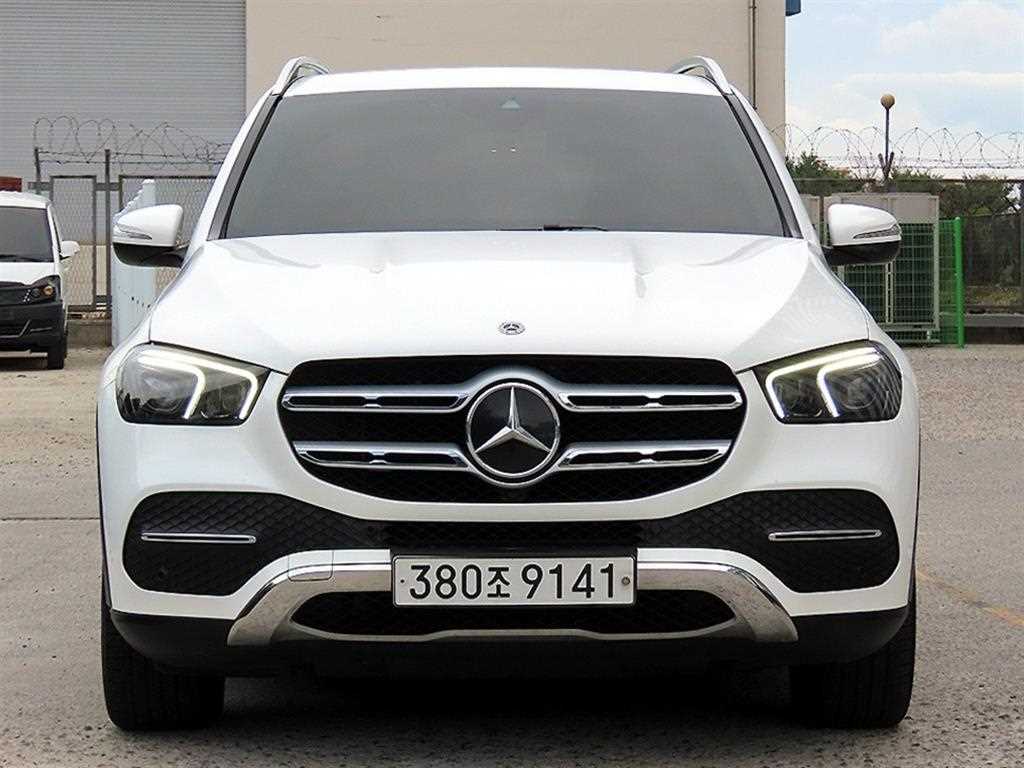 벤츠 GLE 클래스 GLE 300d 4MATIC 사진