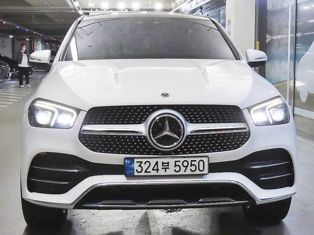 벤츠 GLE 클래스 GLE 400d 4MATIC 쿠페 사진 2/20