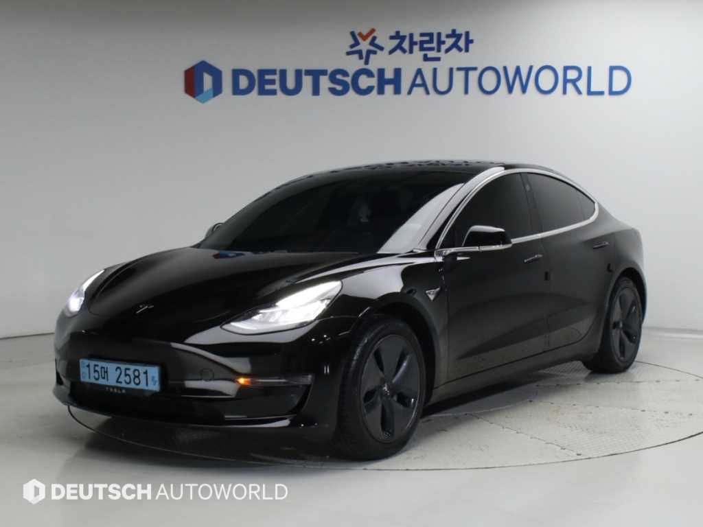 테슬라 모델 3 스탠다드 레인지 플러스 사진