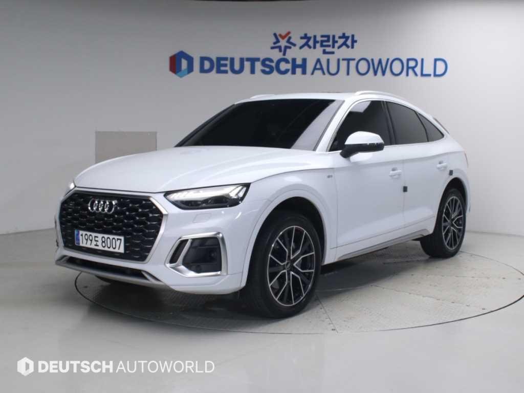 아우디 Q5 45 TFSI 콰트로 프리미엄 스포트백 사진
