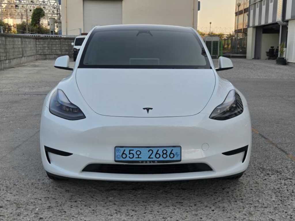 테슬라 모델 Y RWD 사진