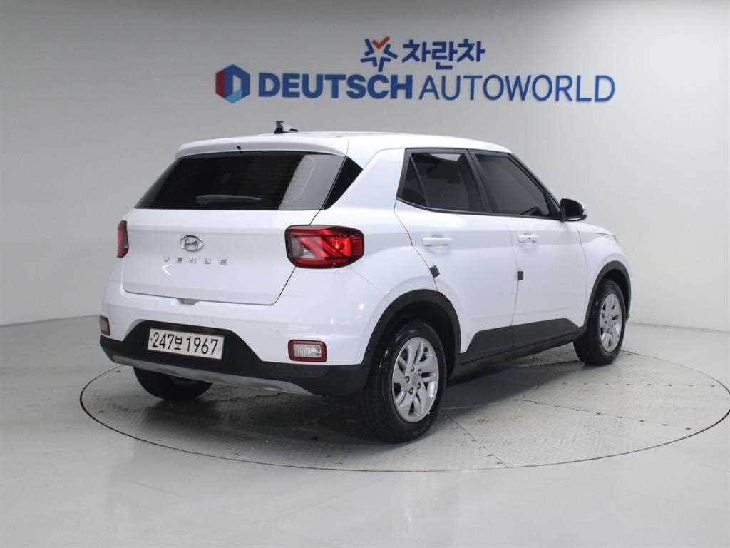 현대 베뉴 1.6 모던 사진 2/20