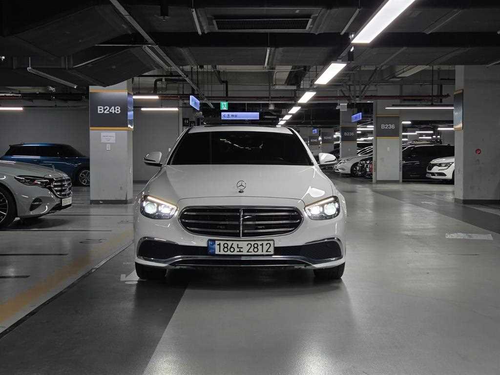 벤츠 E 클래스 E250 익스클루시브 사진 2/20