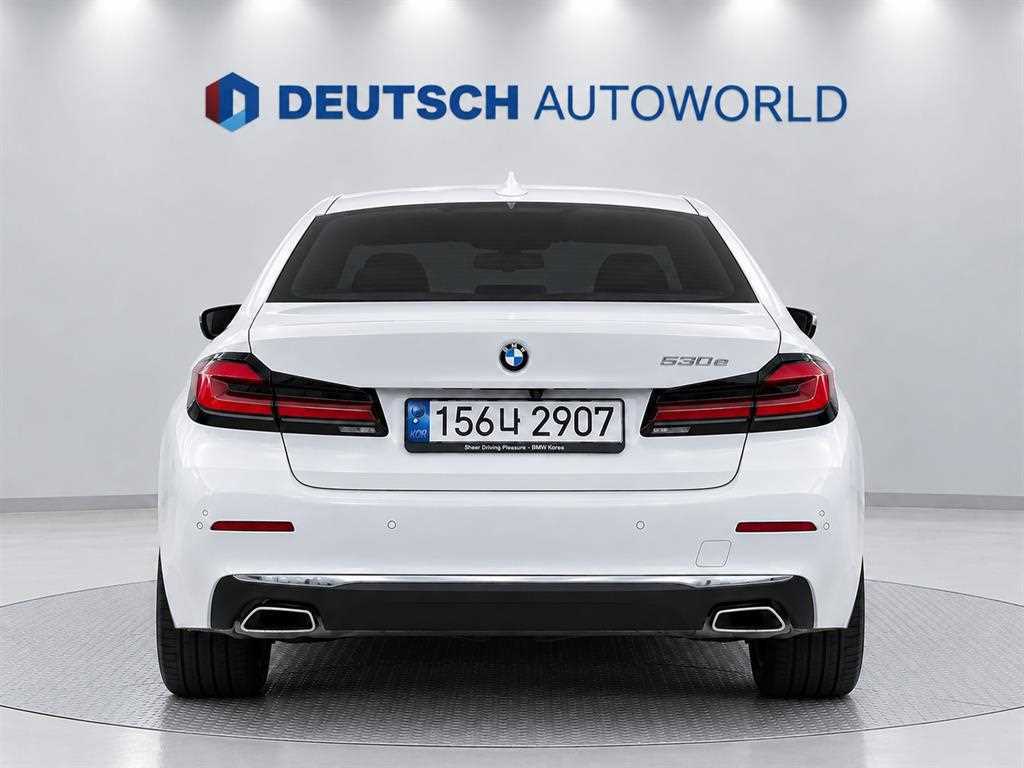 BMW 5시리즈 530e 럭셔리 사진 2/20