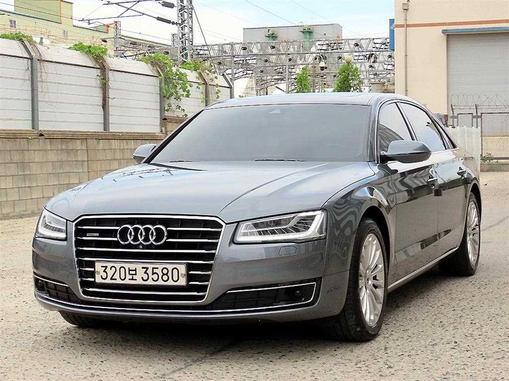 아우디 A8 50 TDI 콰트로 LWB 사진 2/20