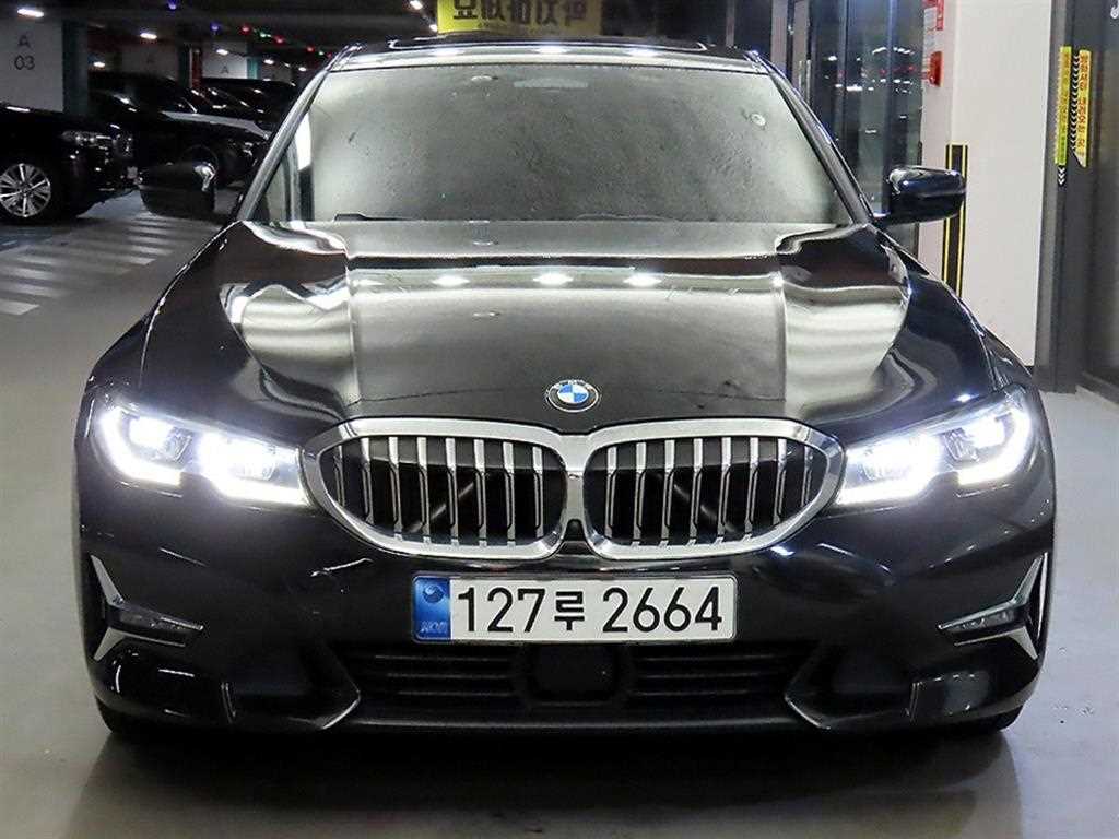 BMW 3시리즈 330e 럭셔리 사진 2/20