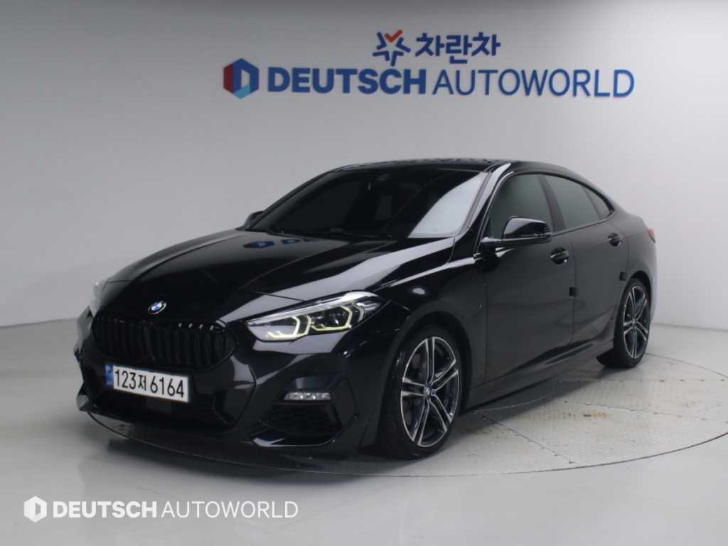 BMW 2시리즈 220i M 스포츠 사진 2/20