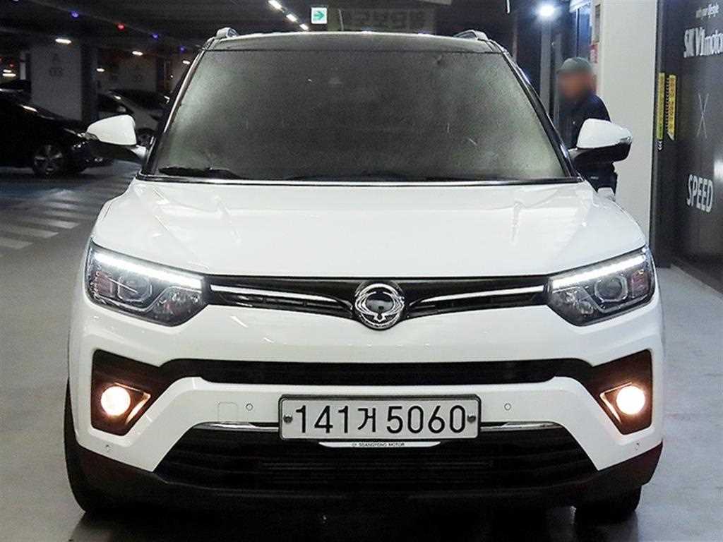 KGM 티볼리 2WD 가솔린 1.5 V3 사진 2/20