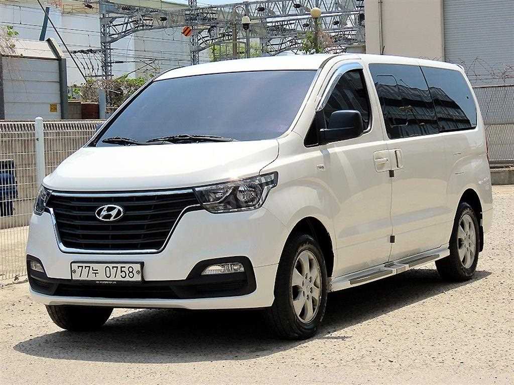 현대 스타렉스 4WD 웨건 12인승 모던 사진 2/20