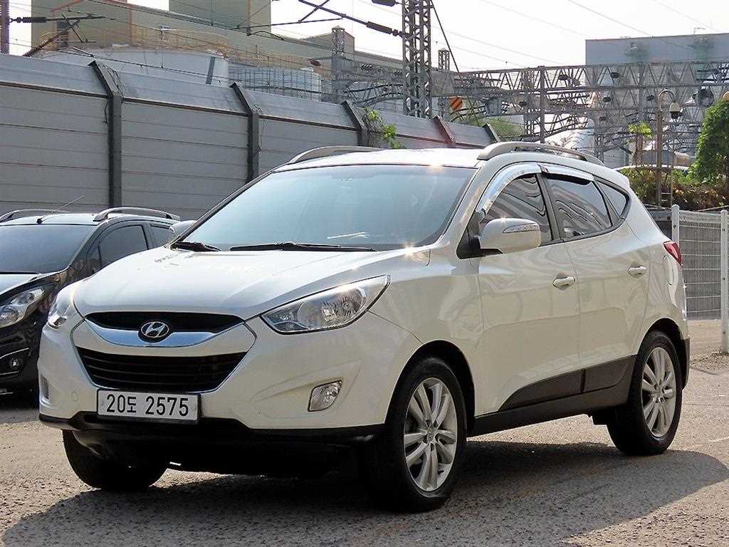 현대 투싼 2WD VGT LX20 럭셔리 사진 2/17