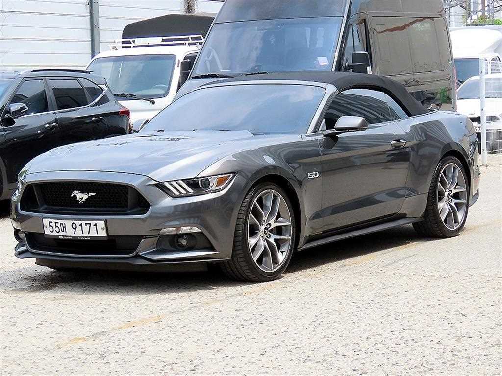 포드 머스탱 5.0 GT 컨버터블 프리미엄 사진 2/20
